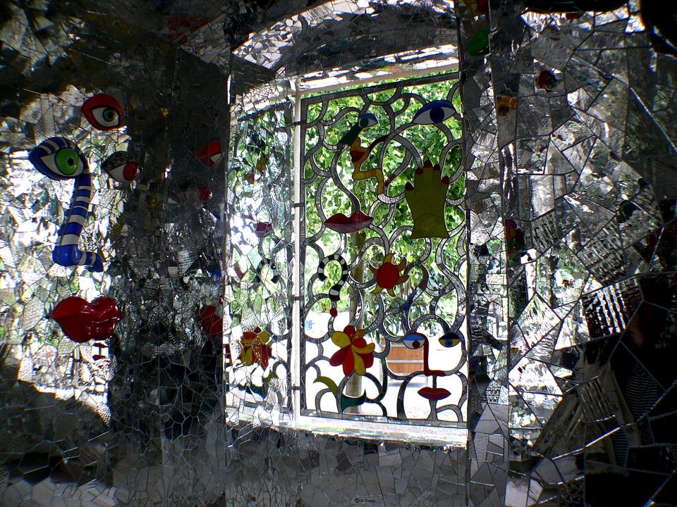 Mosaic glass mosaic shine through