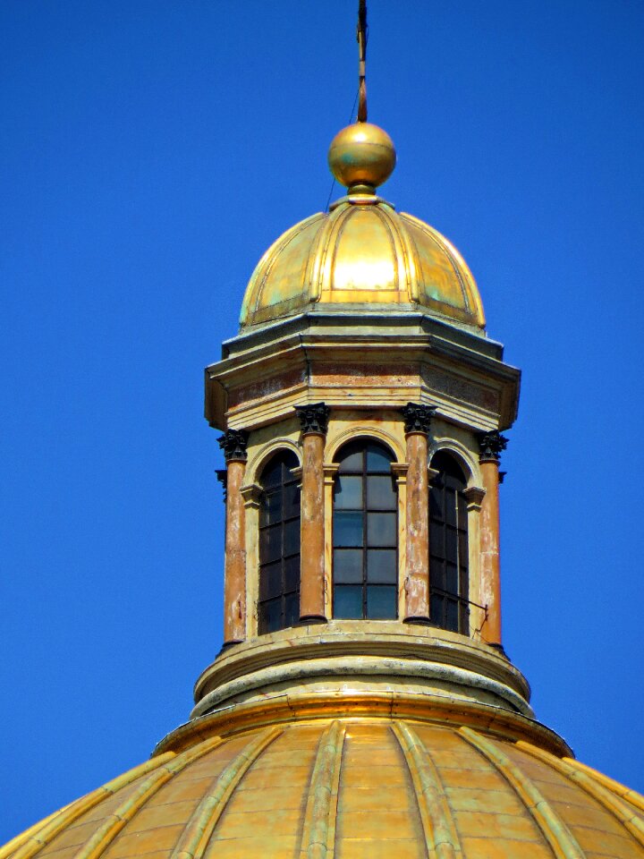 St isaac lantern doré