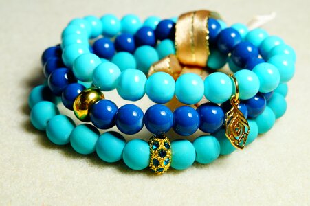 Beads blue