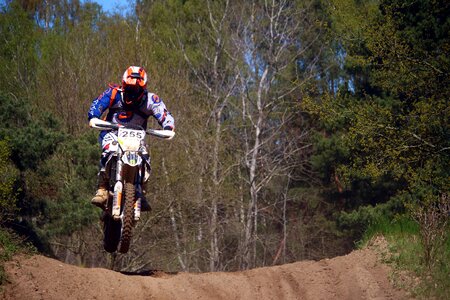 Motorsport cross race
