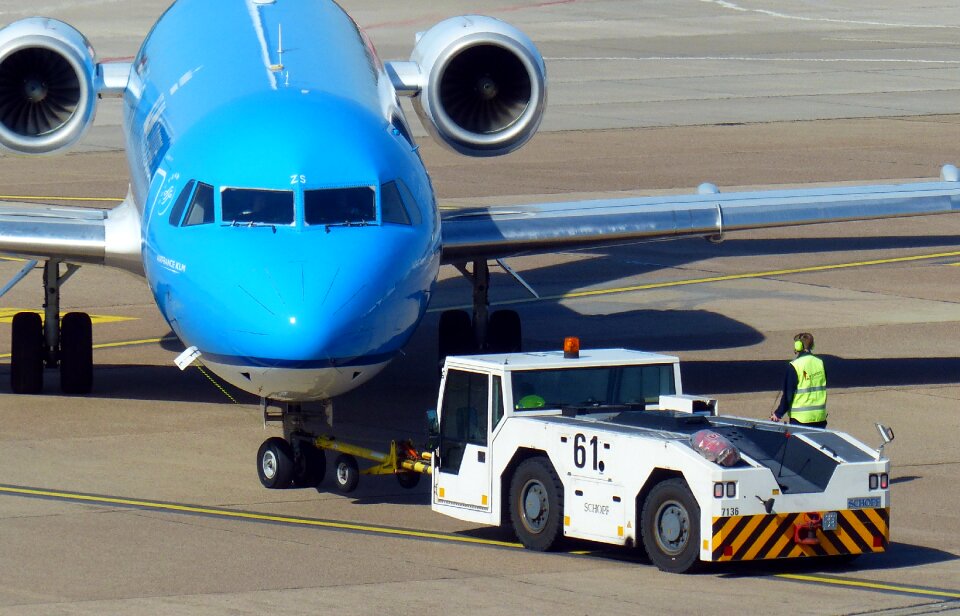Pushback start slide