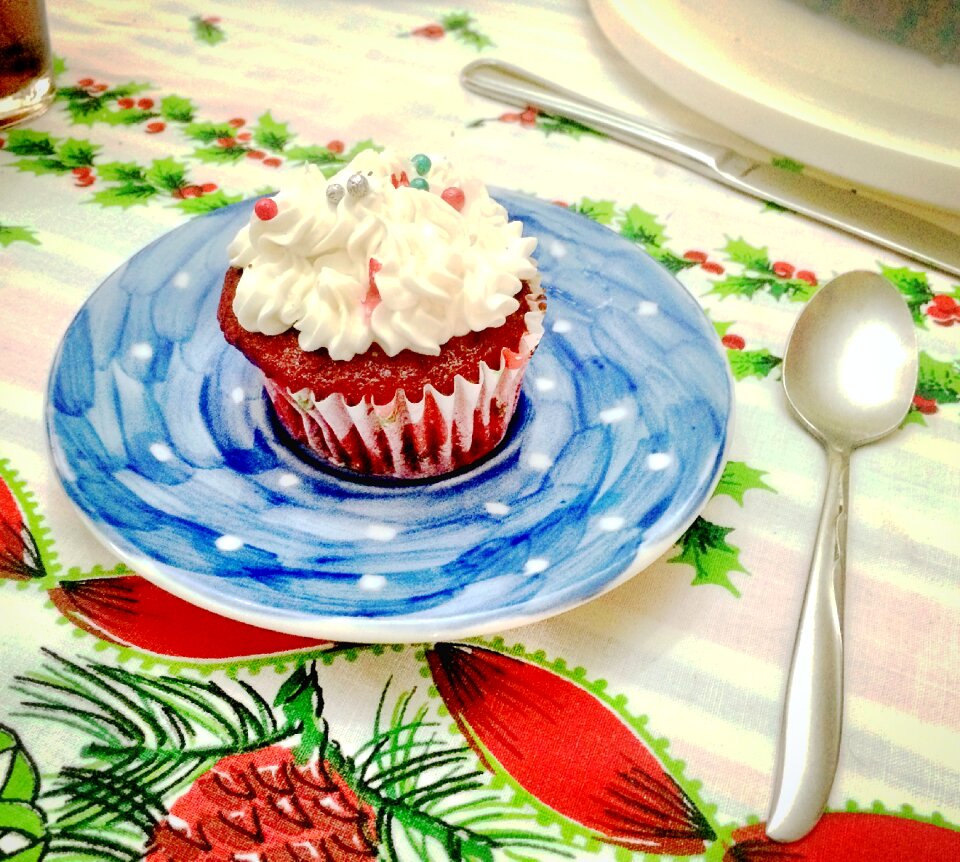 Ponquesito cupcake served