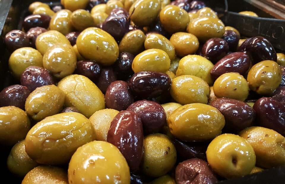 Sevillano mediterranean salad
