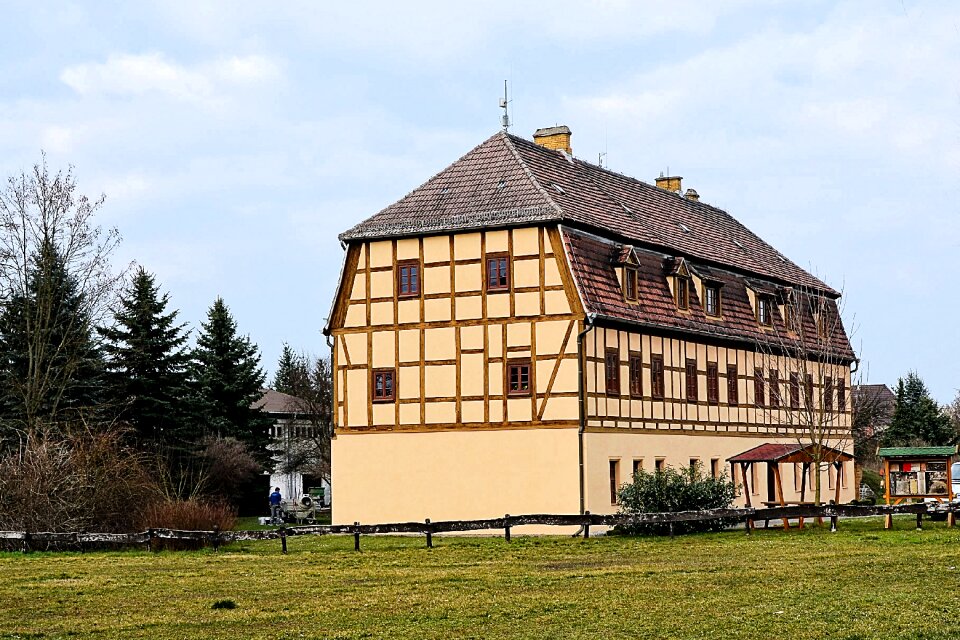 Truss old house architecture