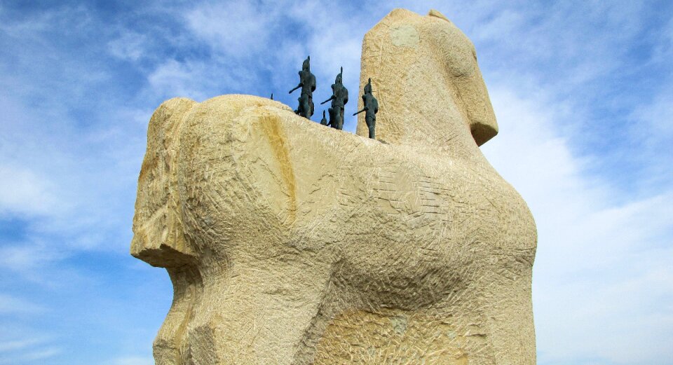 Trojan horse warriors art