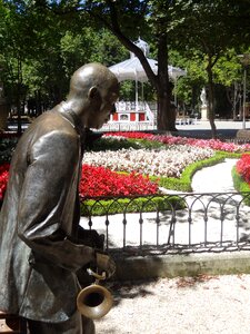 Jazz monument statue photo