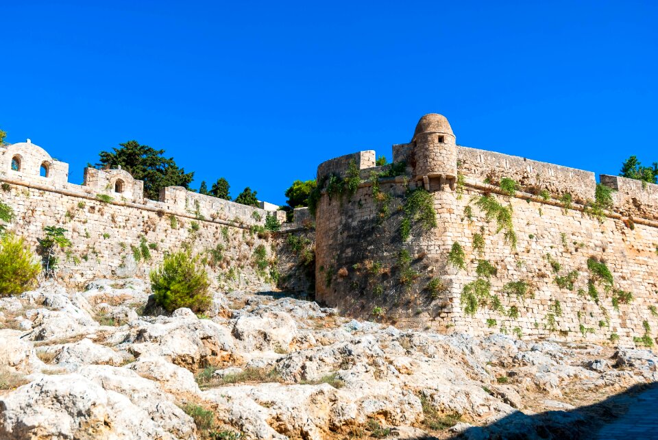 Fortress color monuments