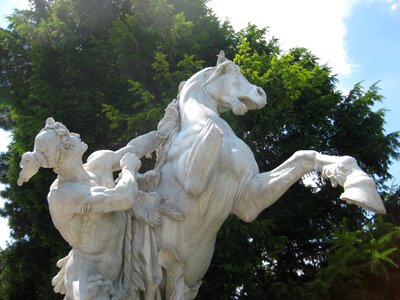Statue tourism horse