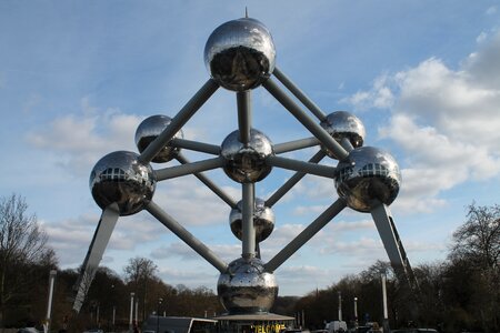 Brussels atom