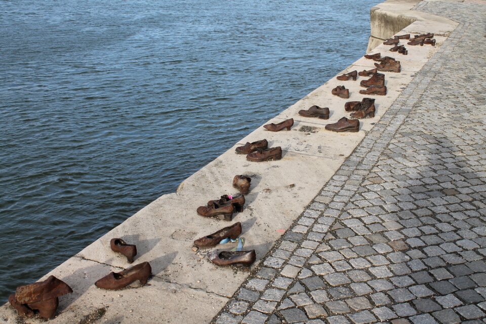 Shoes monument