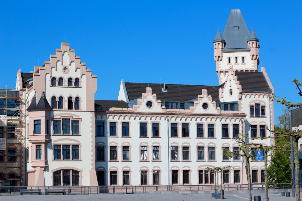 Hörde middle ages building