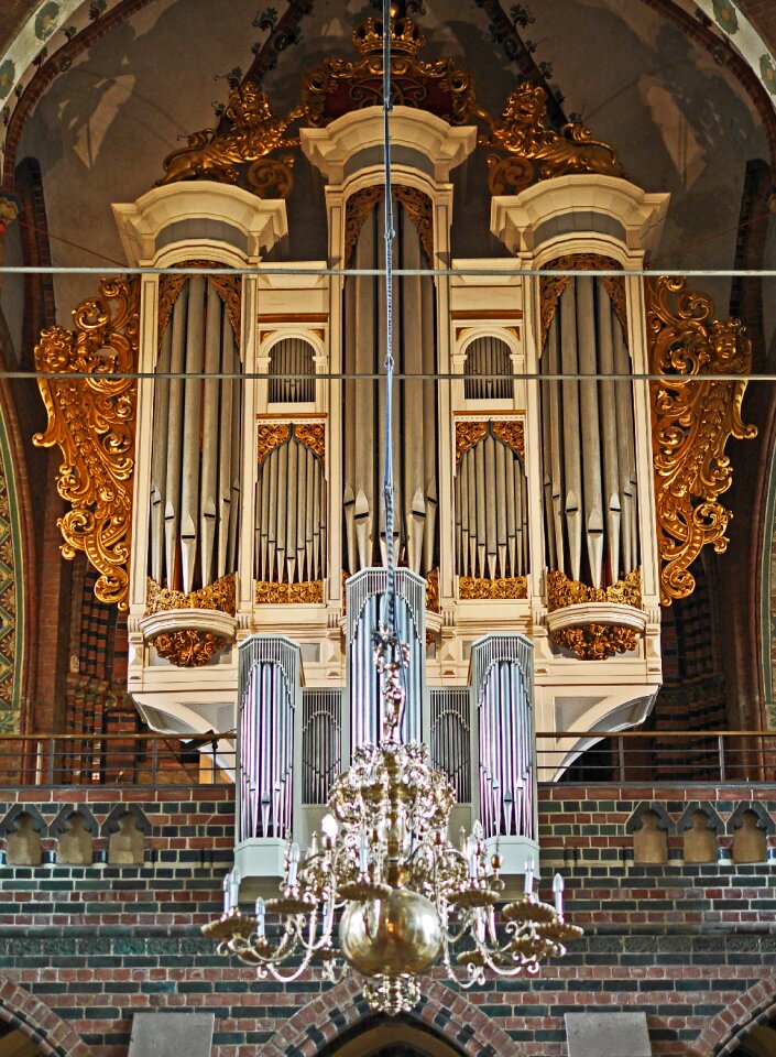 Historically brick domorgel