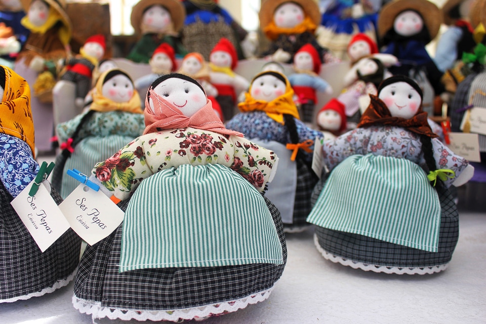 Cloth toy decoration