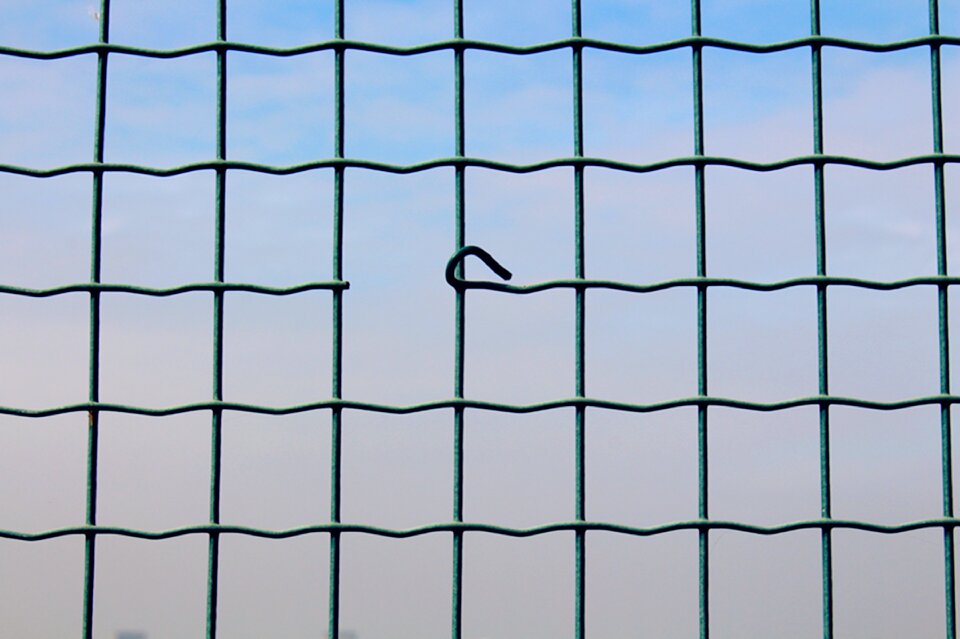 Sky fences brocken