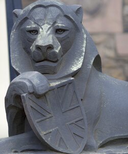 Lion stone sculpture edinburgh castle