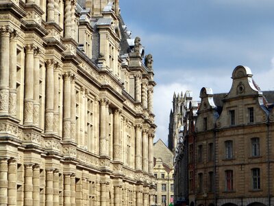 Houses heroes square architecture