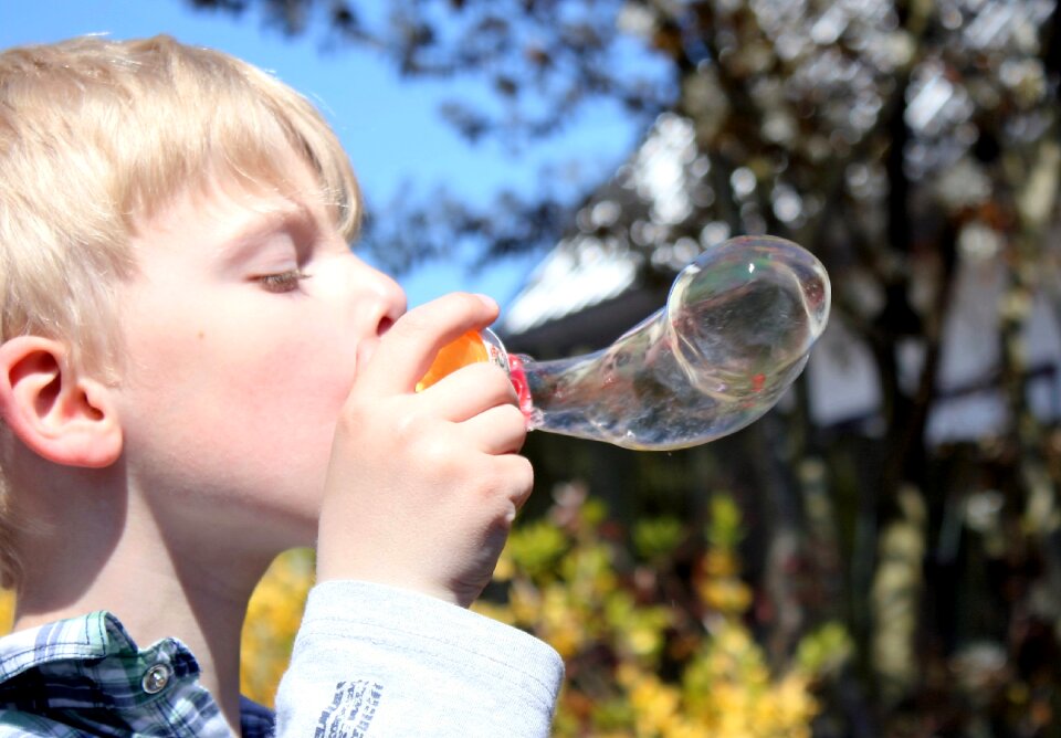 Child joy soap bubbles
