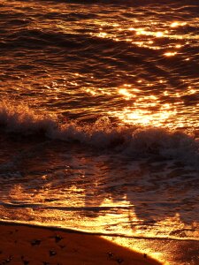 Sunlight reflection ripples