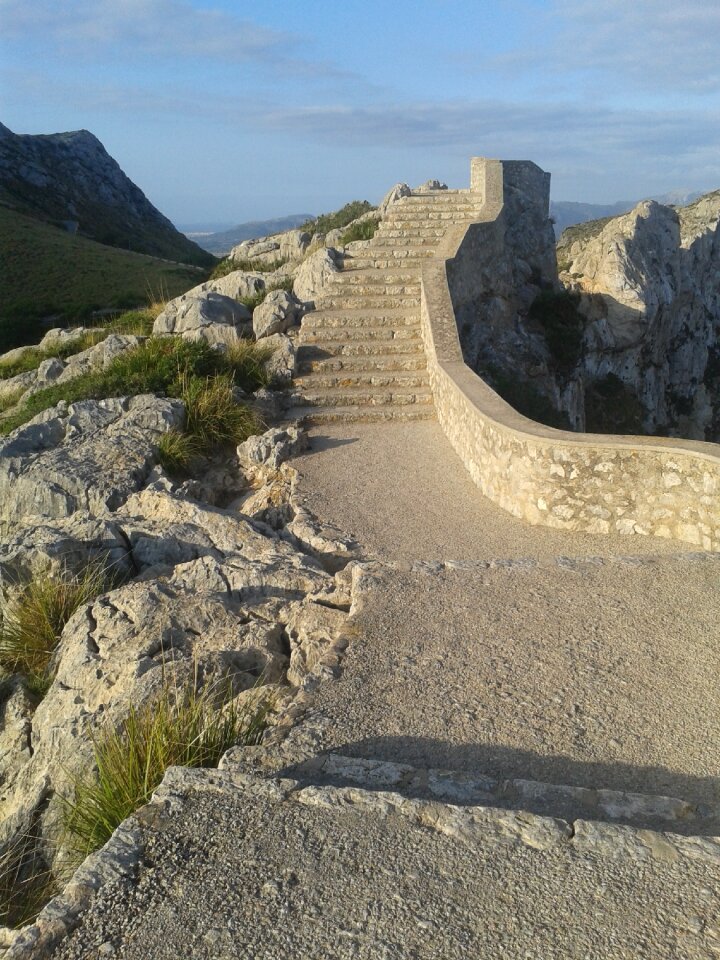 Mallorca mountains gradually
