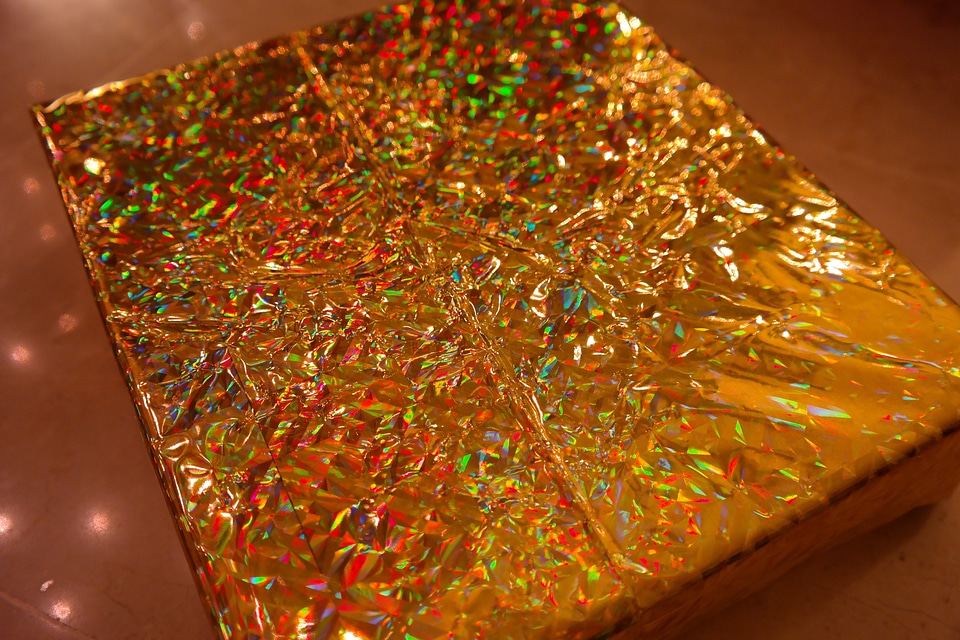Sparkling packed gift