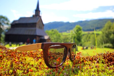 Sunglasses stave church plant germs