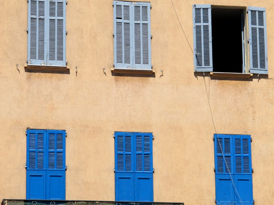 Facade building old