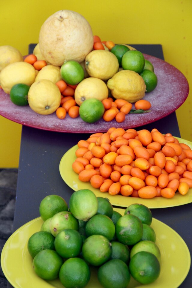Kumquat decoration lemons