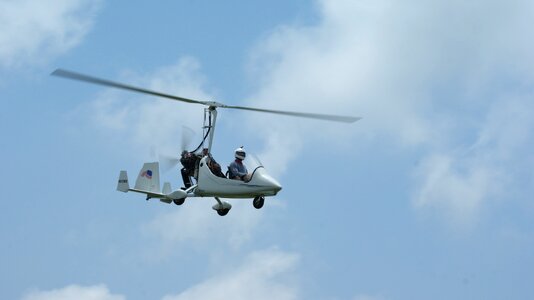 Helicopter rotor pilot photo