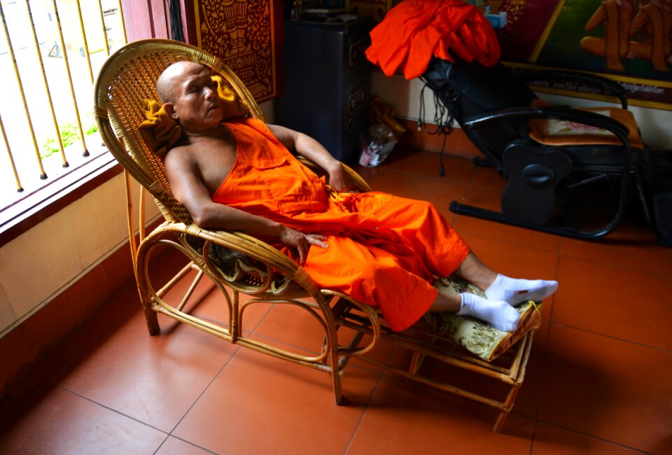 Tropical sleep buddhism