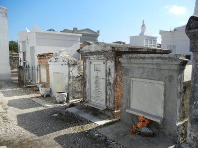 Louisiana graveyard grave photo