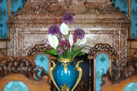 Flower composition dining table