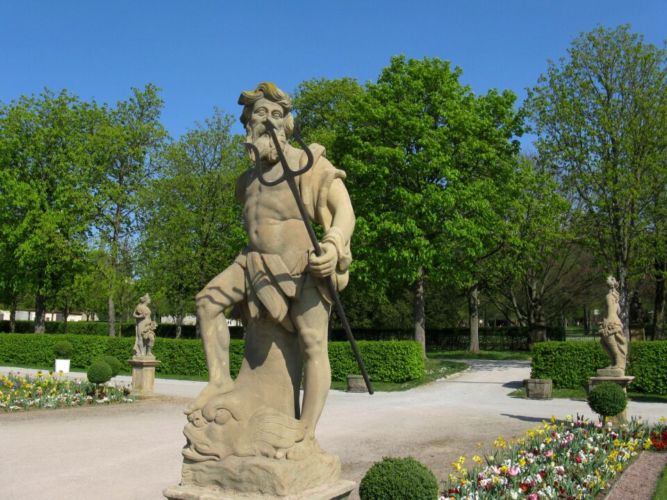 Stone art monument