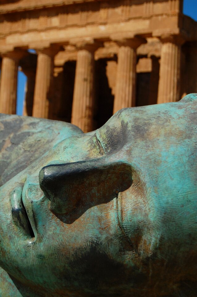 Antiquity temple greek
