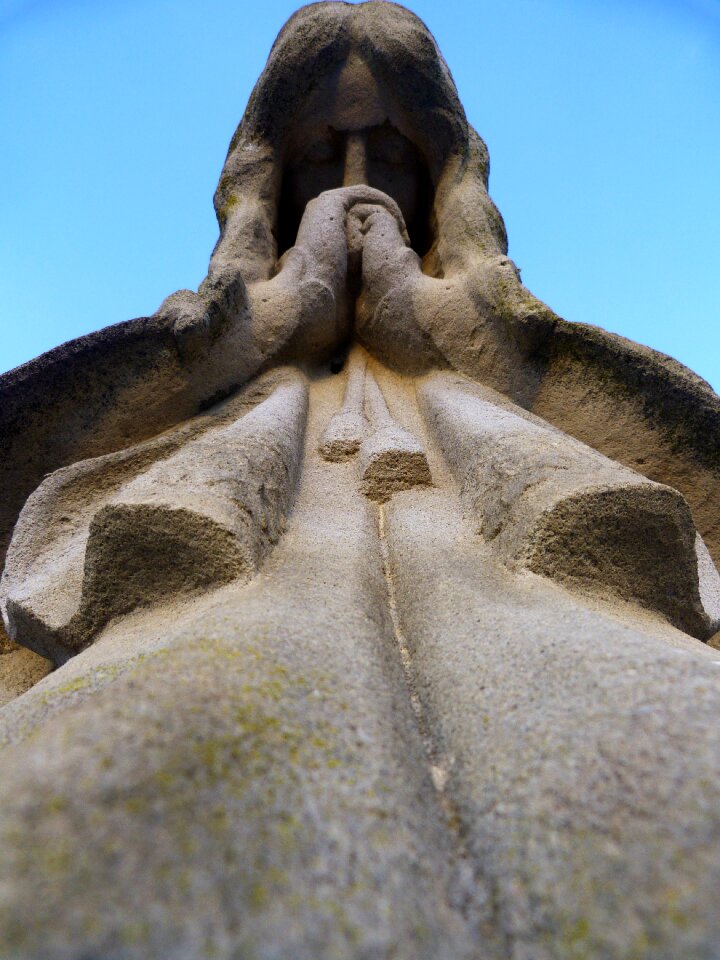 I pray religion sculpture