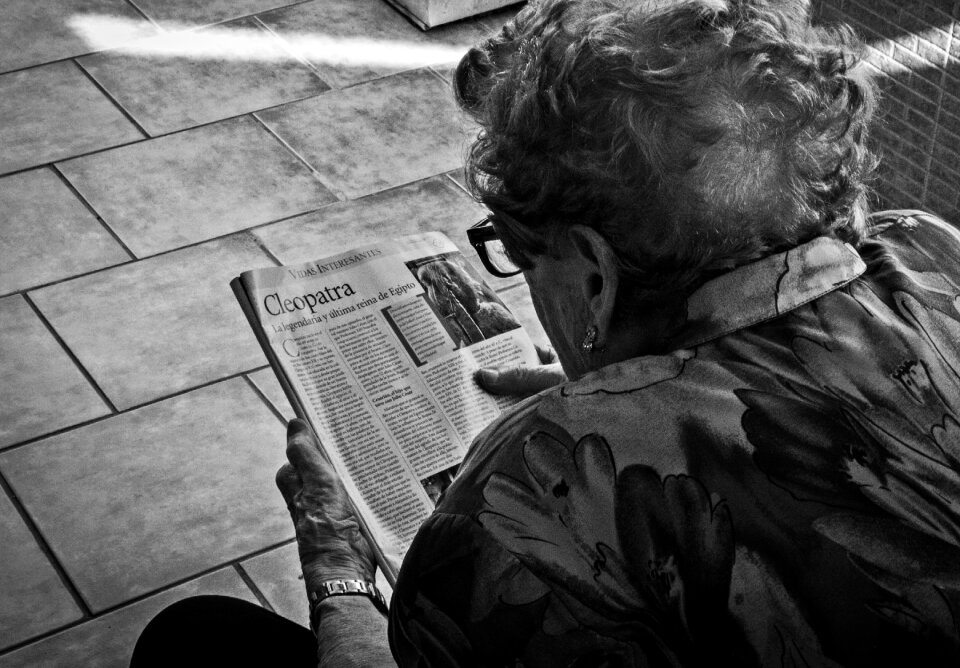 Magazine read old age