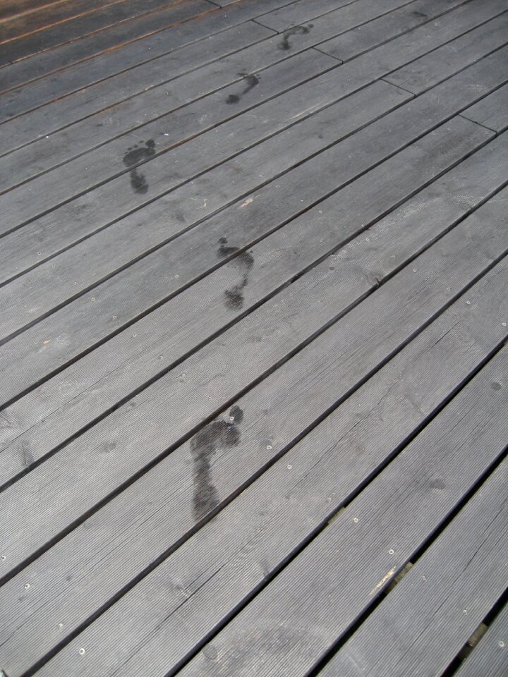Feet trace reprint