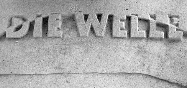 Old cemetery memorial gravour