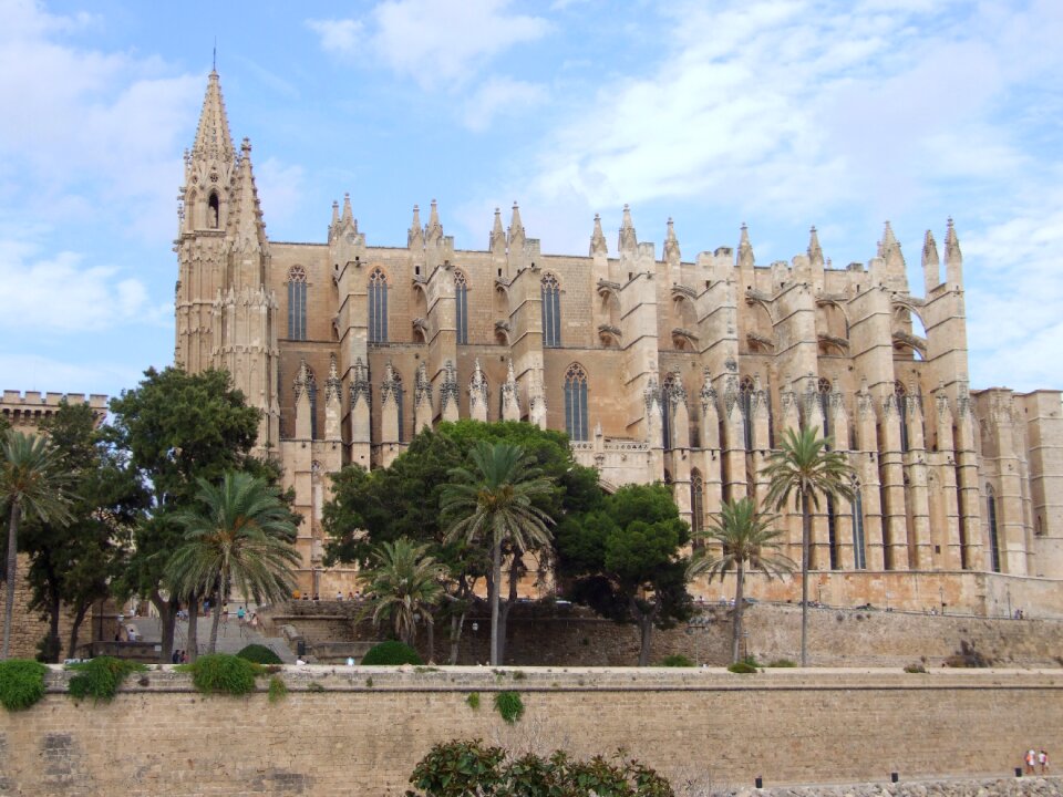 Palma de mallorca churches mallorca