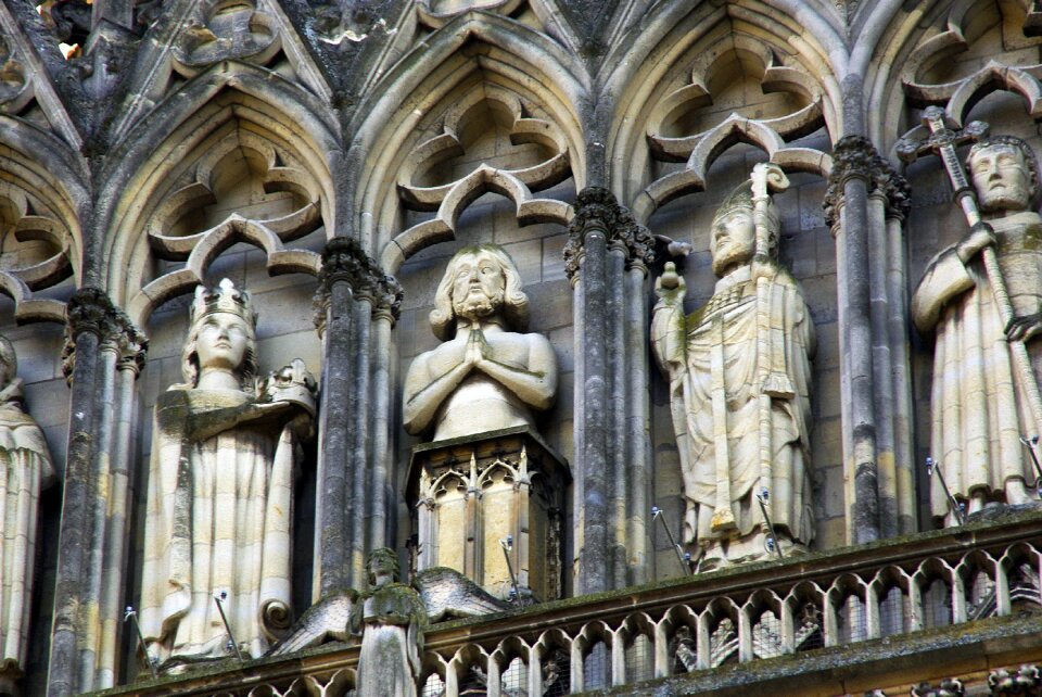 Statues gallery of kings gothic architecture