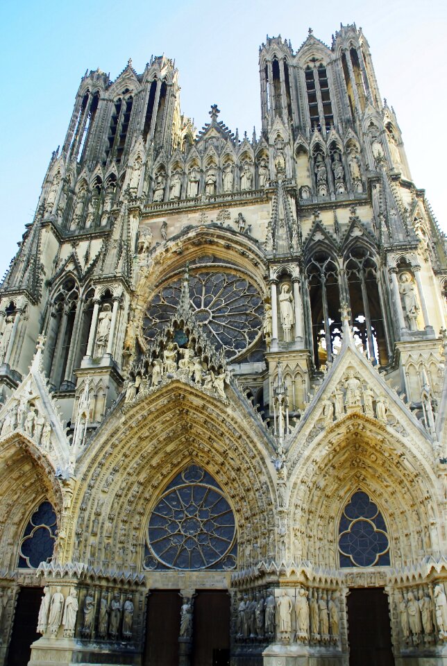 Tours facade porches