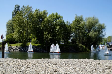 Sail shuttle boats
