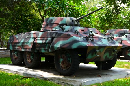 War army vehicle photo
