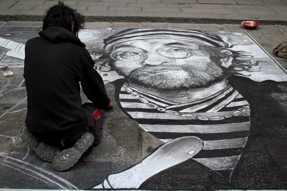 Dallia lucio diesgno chalk