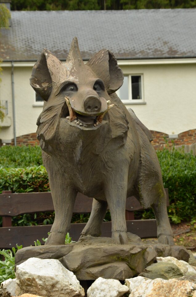 Statue hog wild boar