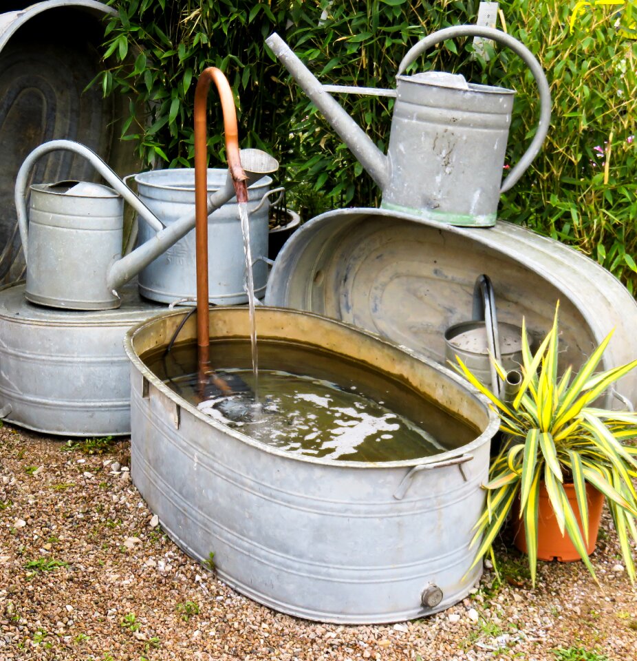 Bucket water vessel