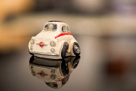 Reflection plastic car miniature détourée