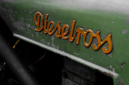 Diesel ross tractor oldtimer photo