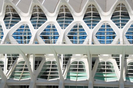 New building art modern