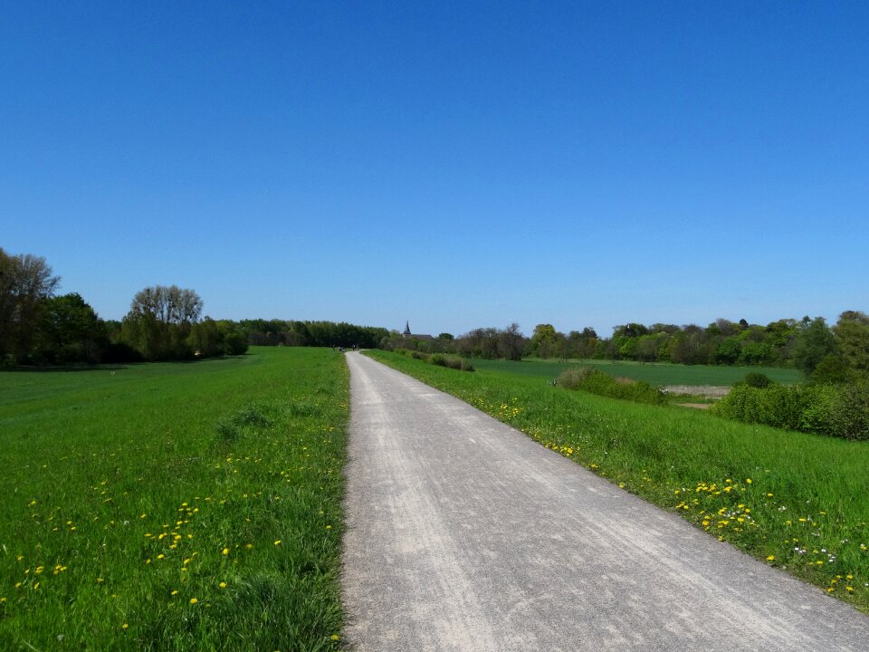 Spring wide infinity