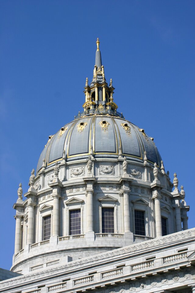 California architecture government